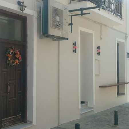 Evi'S Apartment 纳弗帕克托斯 外观 照片
